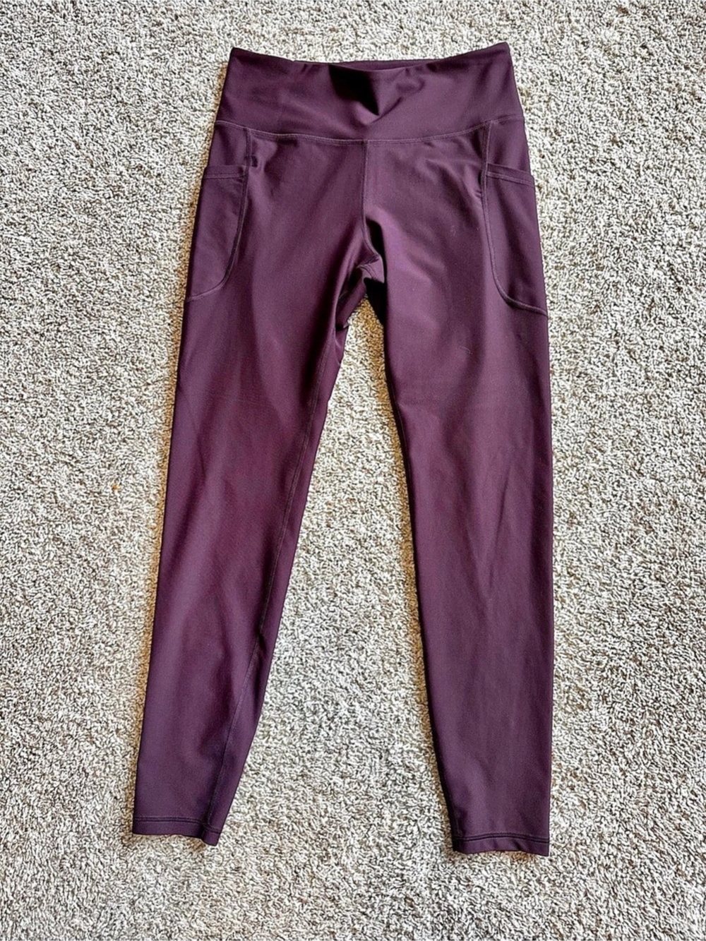 Old Navy PowerSoft High-Waisted Full Length Pocket Leggings Burgundy - Picture 2 of 3